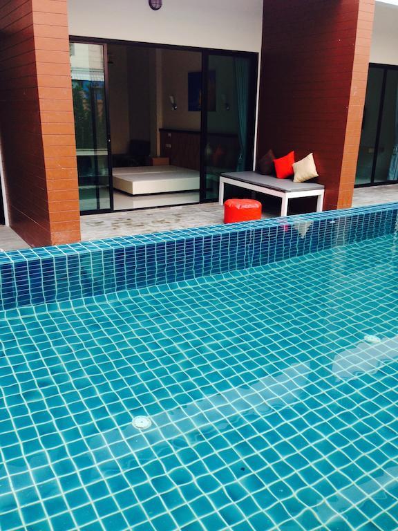 Chitra Suite Pattaya Room photo